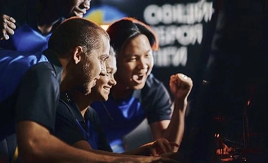 esports spelers vieren overwinning tijdens game wedstrijd